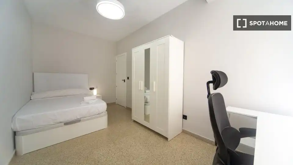 Habitación 138 m², Granada