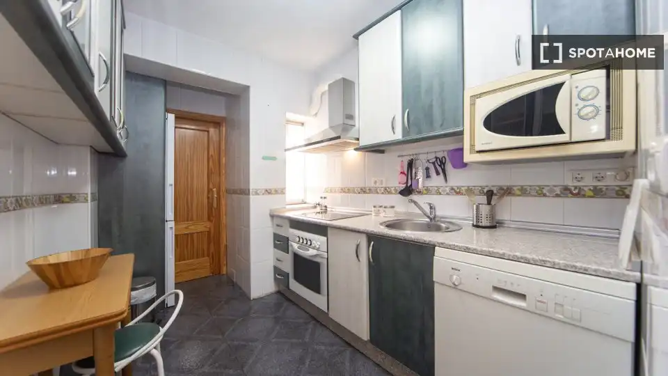 Habitación 86 m², Granada