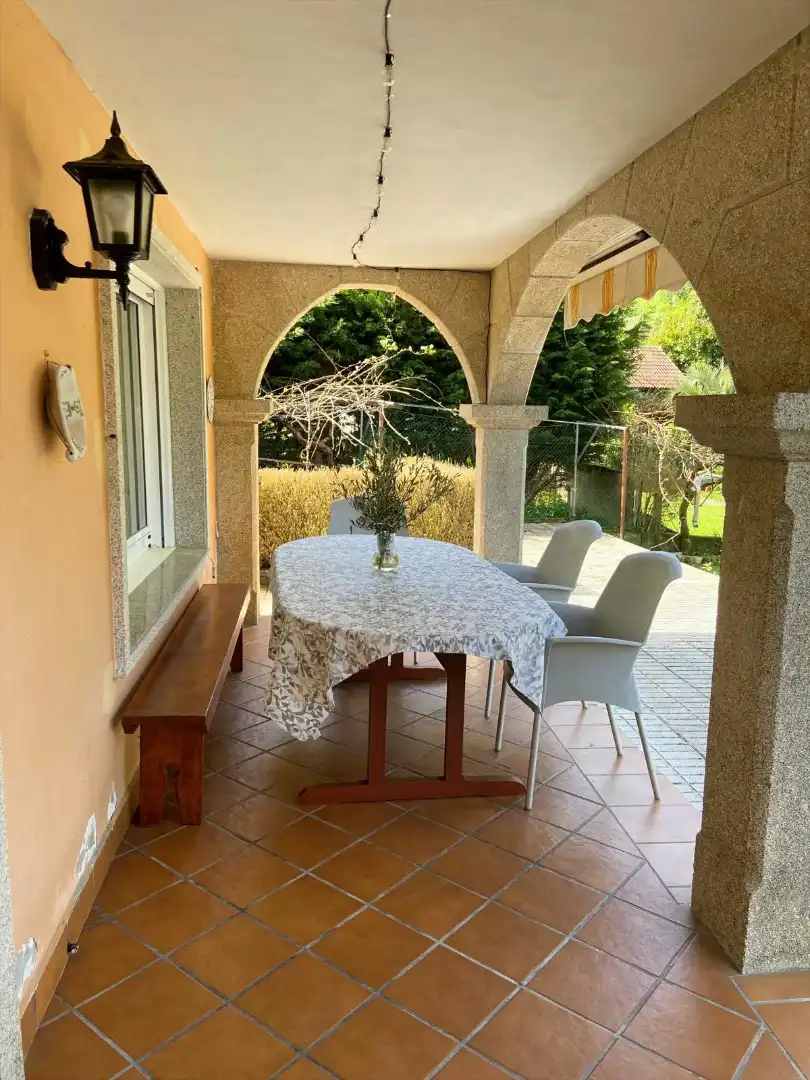 Casa de 300 m² en Cangas de Morrazo
