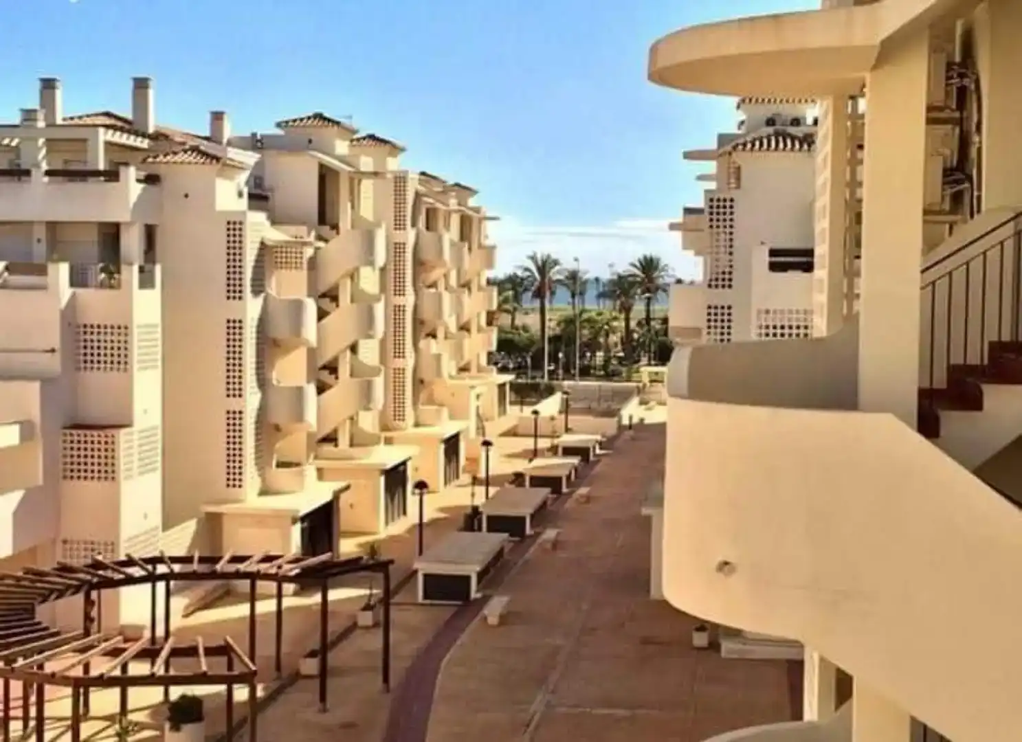 Piso de 100 m² en Roquetas de Mar