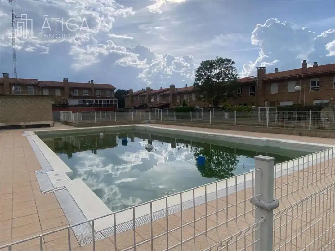 Maison 210 m² à Monterrubio de Armuña