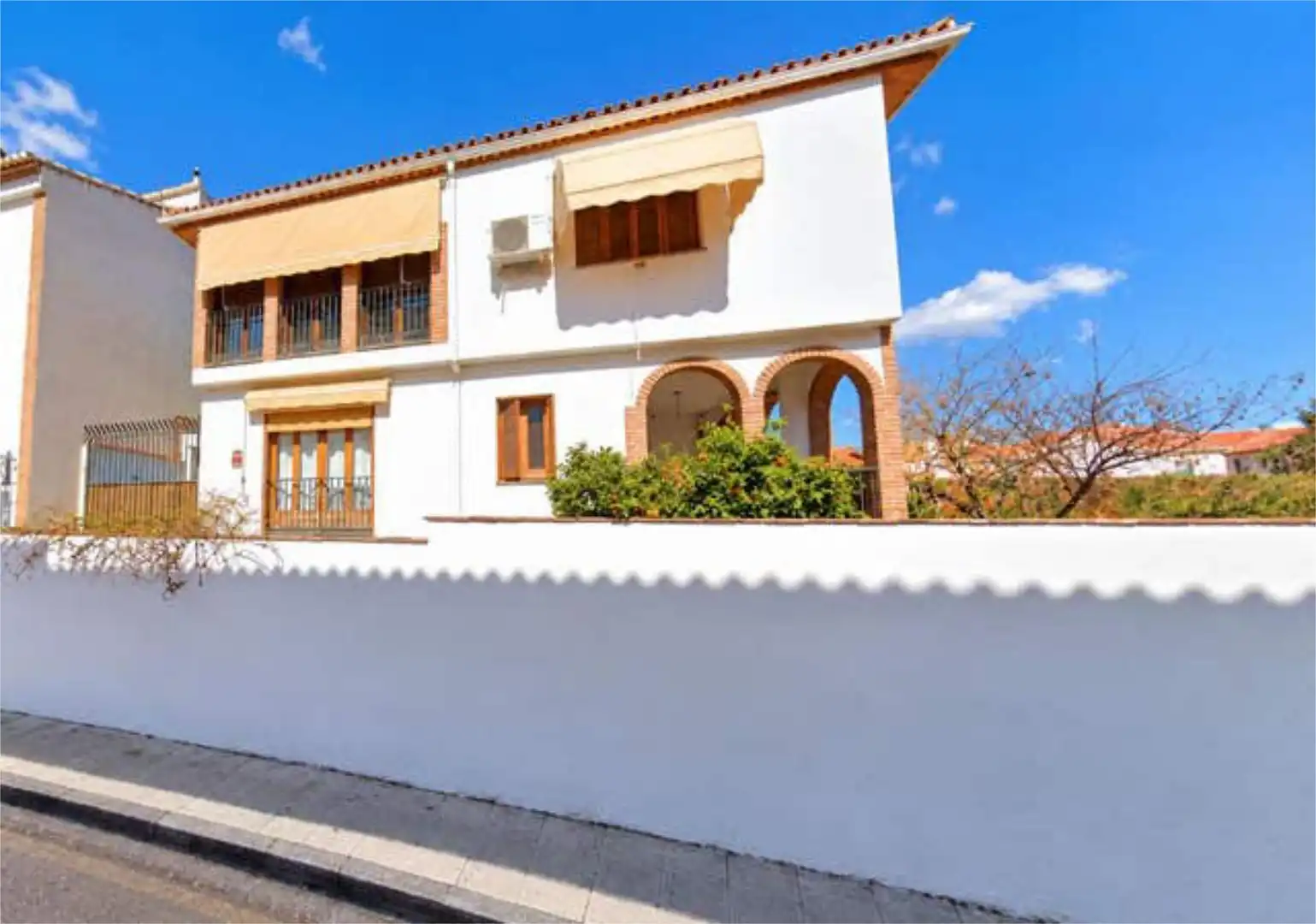 House 250 m² in Ogíjares