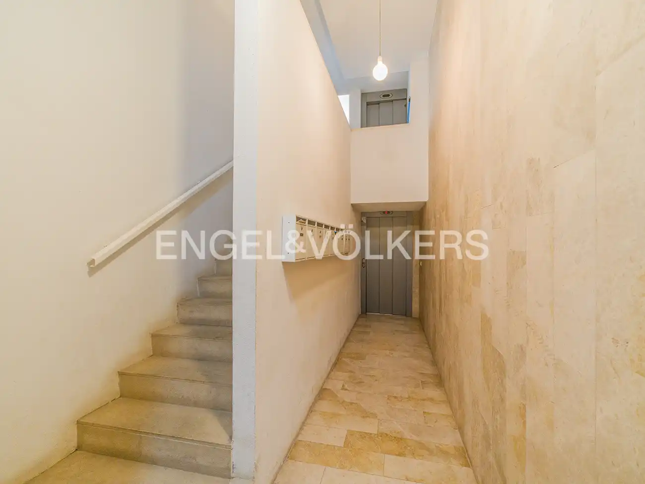 Piso de 90 m² en Alicante