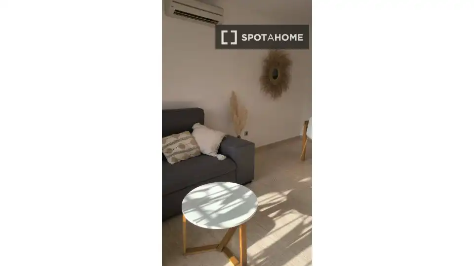 Habitación 58 m², Almería