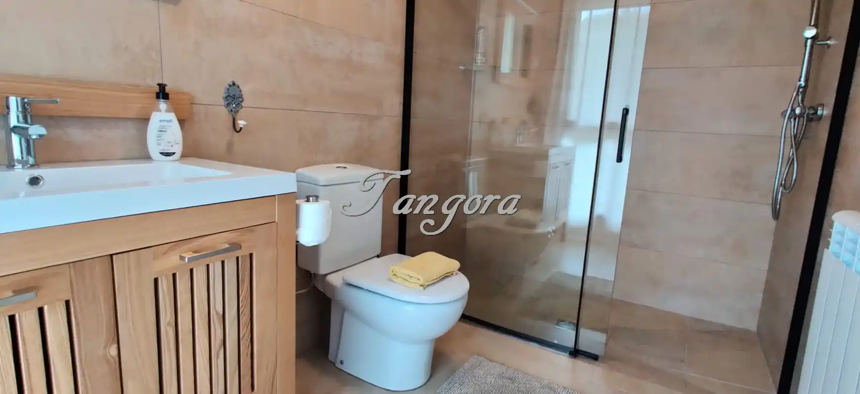Piso de 300 m² en Mendata