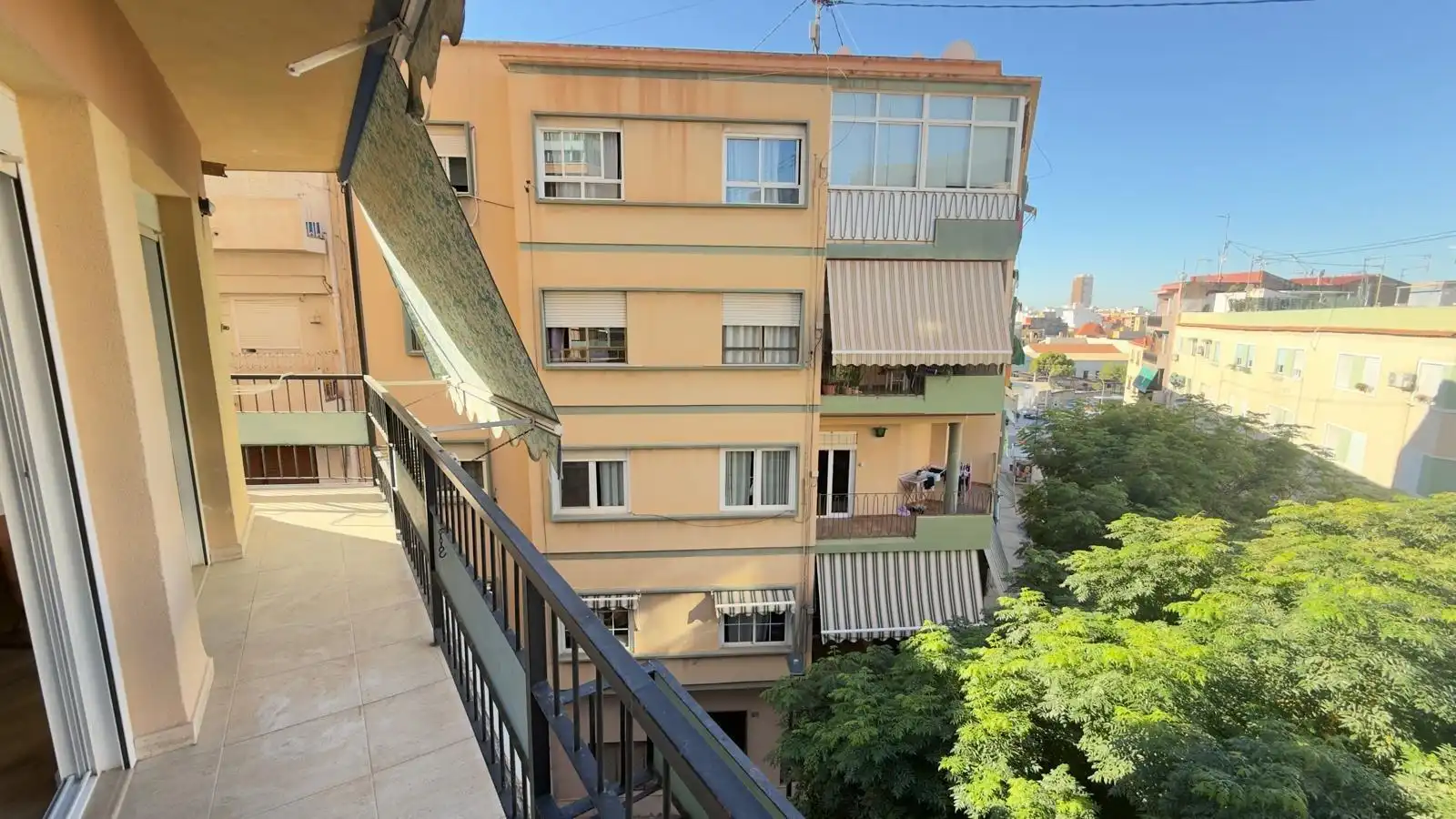 Квартира 110 м² у Alacant / Alicante