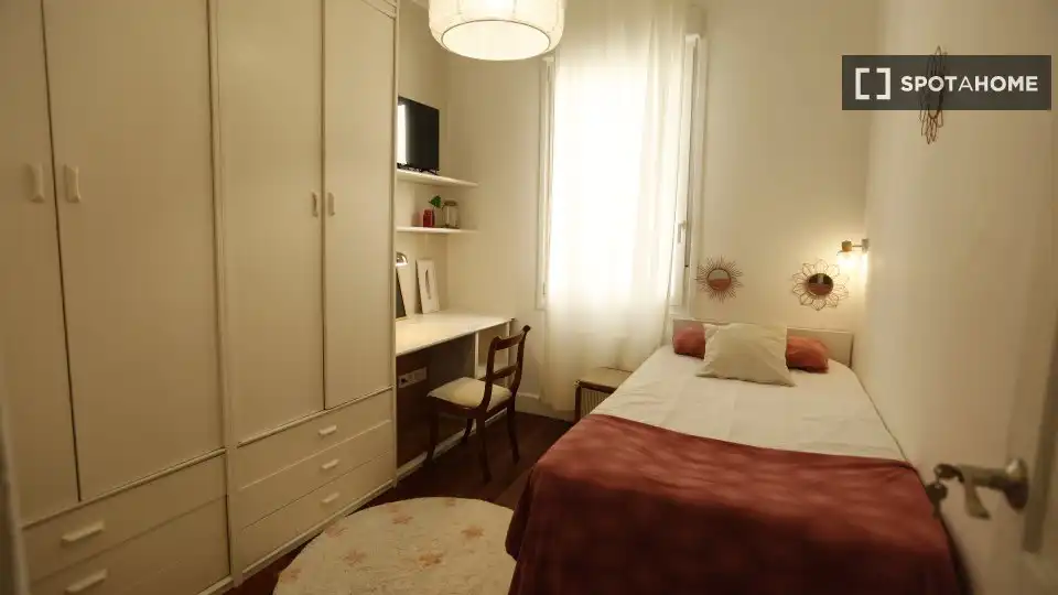 Habitación 138 m², Bilbao