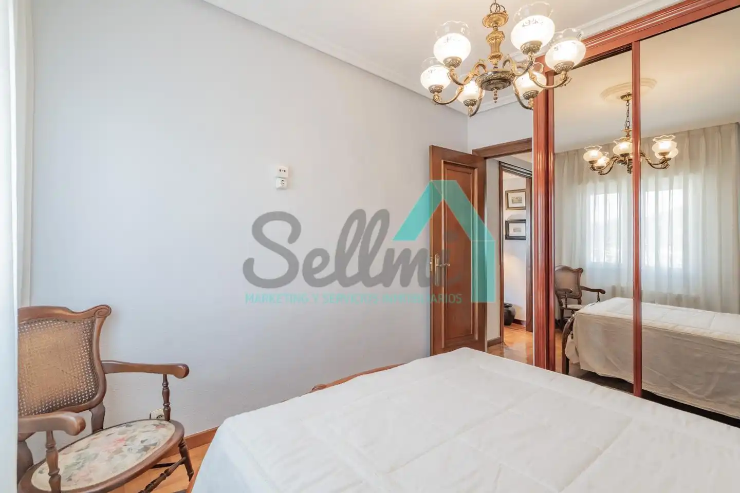 Piso de 75 m² en Oviedo