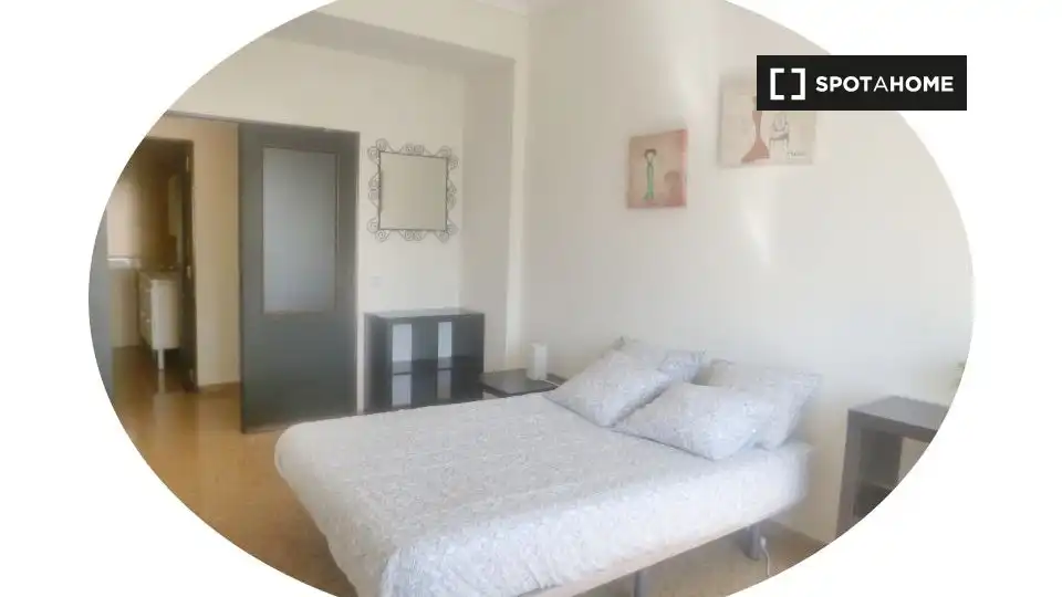Habitación 150 m², Zaragoza