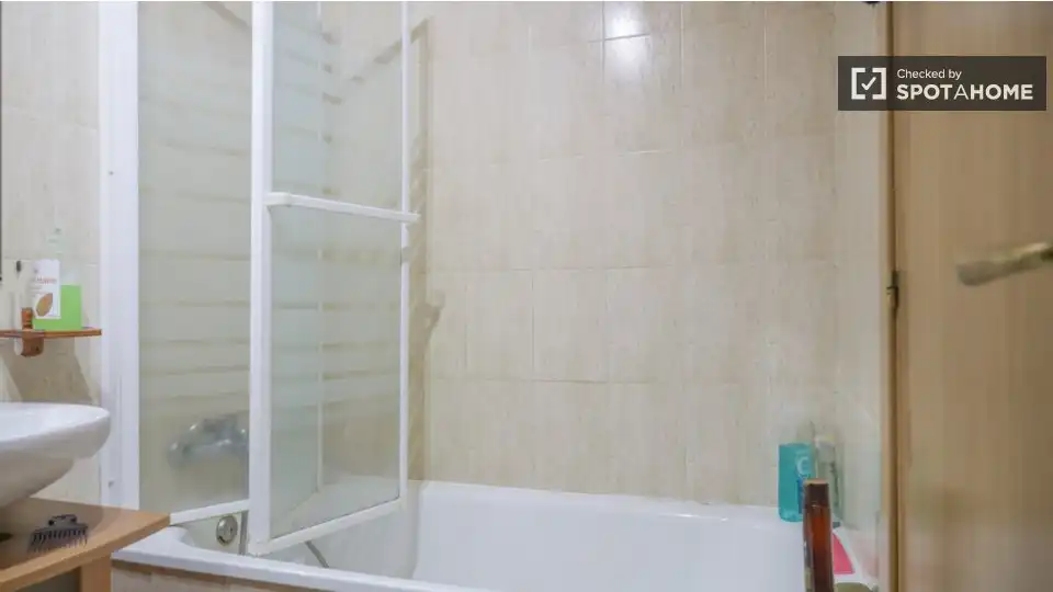 Habitació de lloguer, Madrid