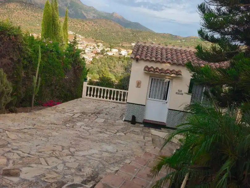 Casa de 120 m² a Viñuela