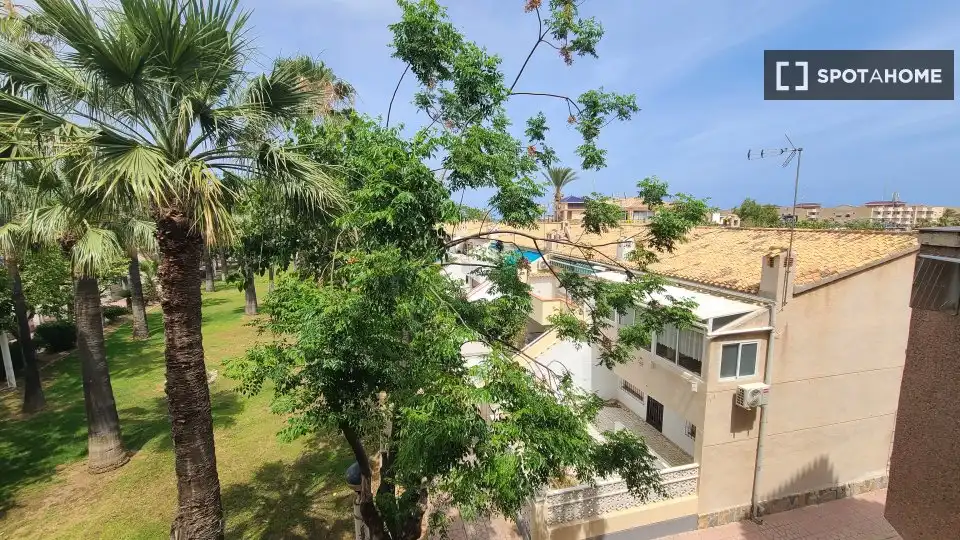 Habitación 61 m², Orihuela
