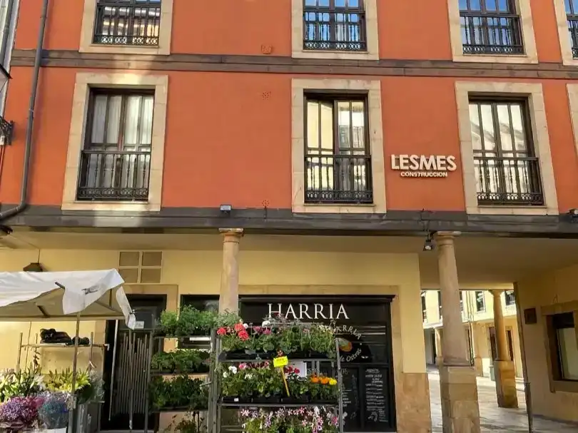 Piso de 80 m² en Oviedo