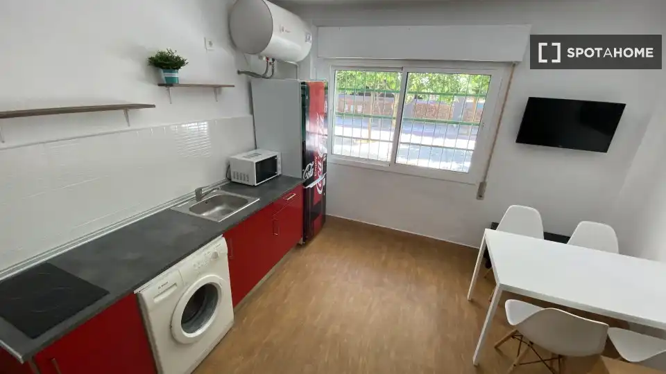 Habitación 92 m², Sevilla