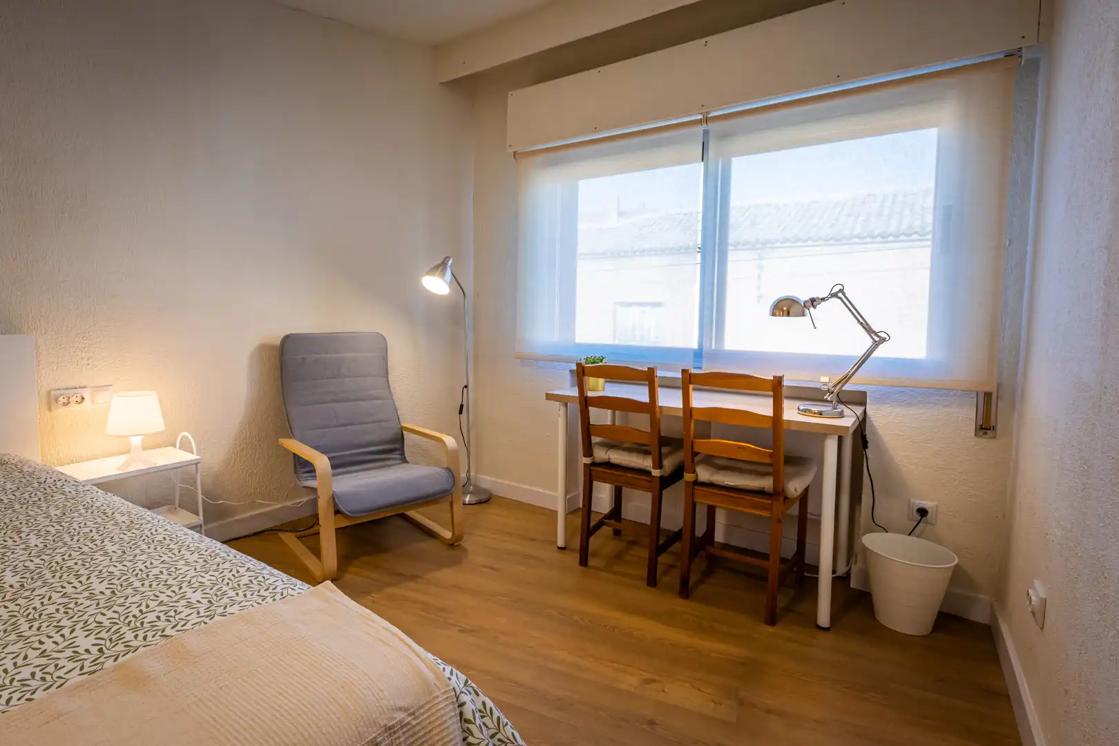 Habitació de lloguer, Parla