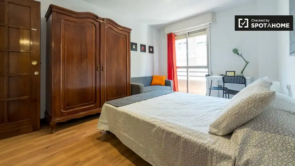 Habitación 120 m², Valencia