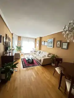 Pis de 75 m² a Lleó