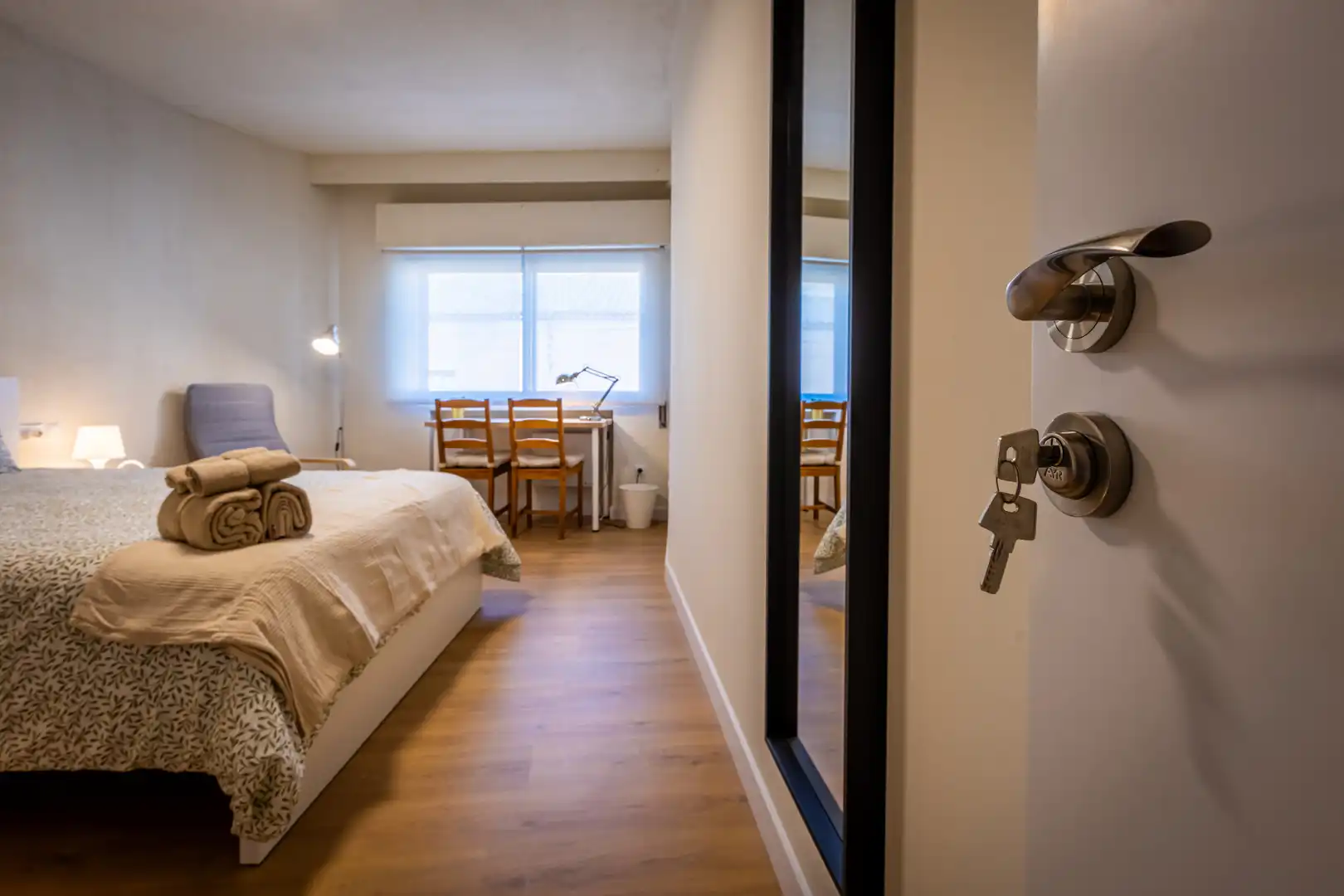 Habitació de lloguer, Parla