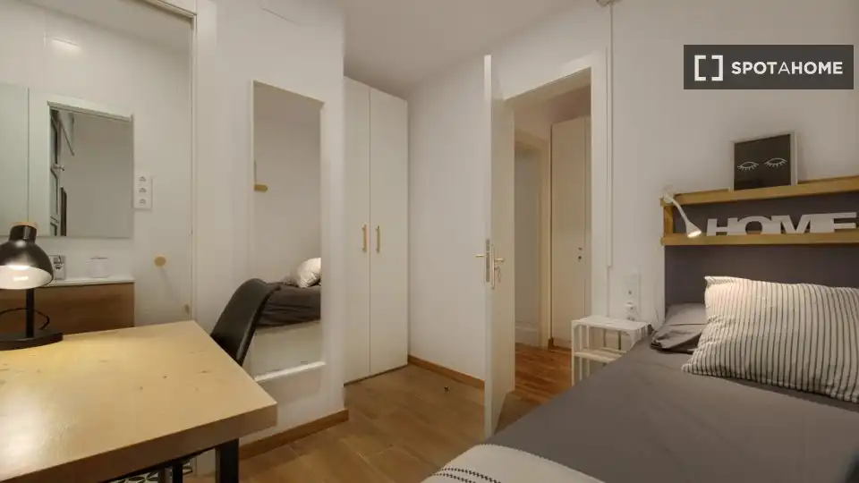 Habitación 136 m², Barcelona