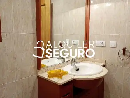 Piso de 85 m² en Oleiros
