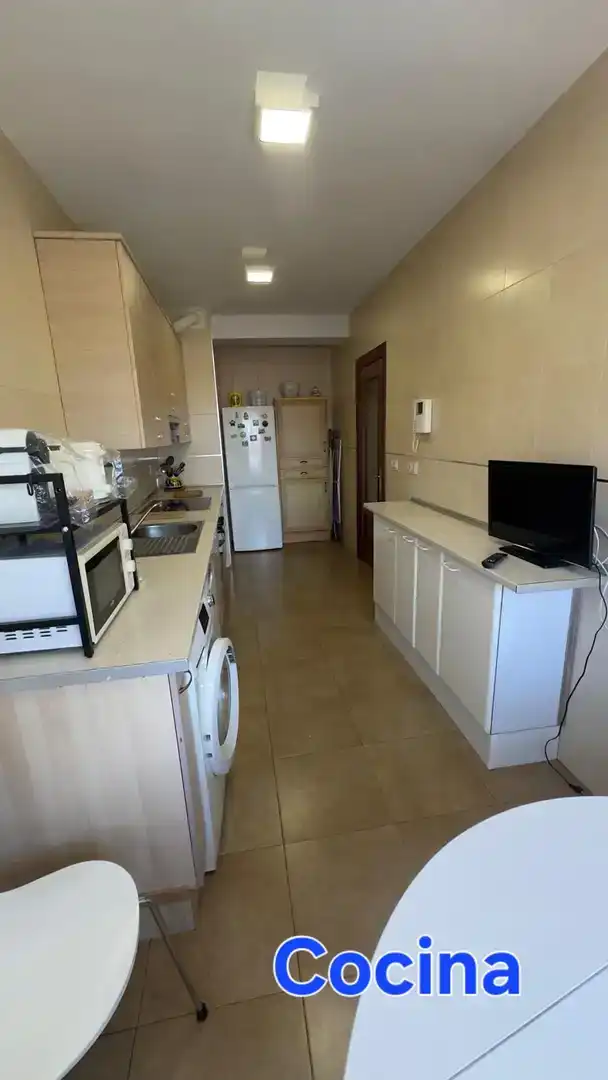 Habitación 85 m², Oviedo