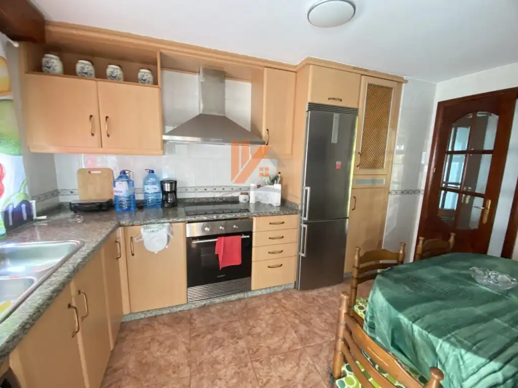 Piso de 130 m² en Santiago de Compostela