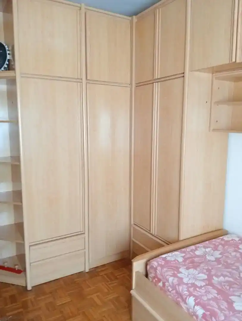 Habitación 100 m², Jaca