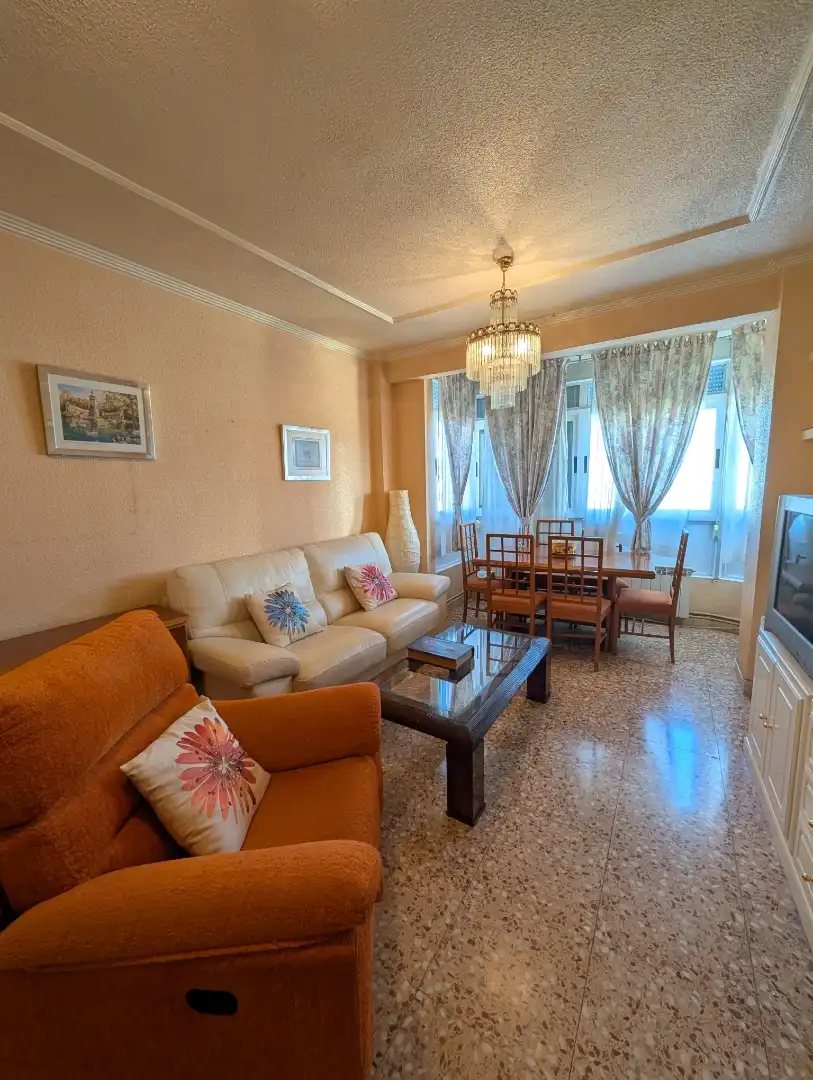 Wohnung 87 m² in Yecla