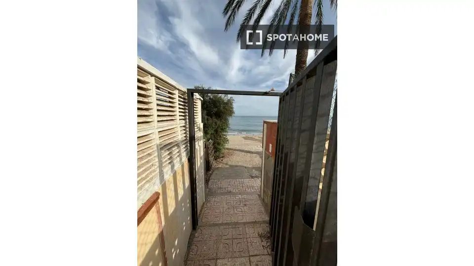 Habitación 63 m², Roquetas de Mar