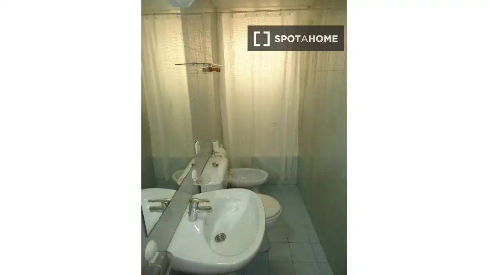 Habitación 138 m², Córdoba