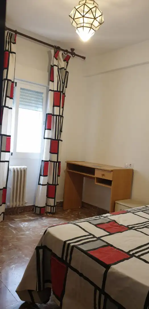 Habitación 130 m², Granada