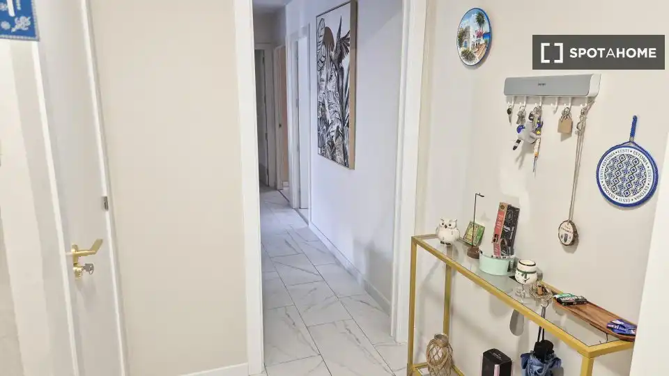 Habitación 144 m², Alicante
