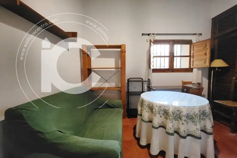 Apartamento 18 m² em Granada