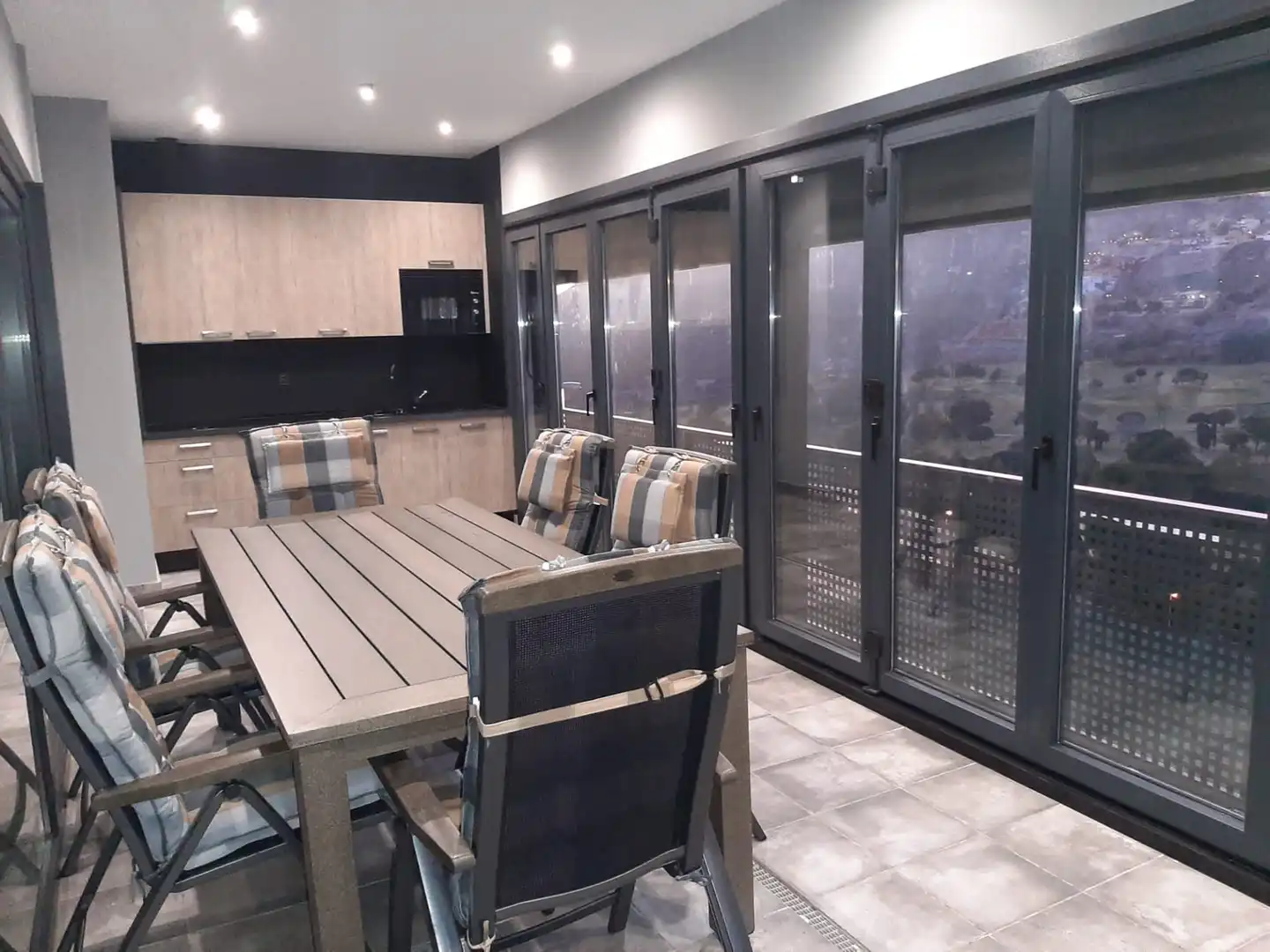 Piso de 200 m² en Vícar