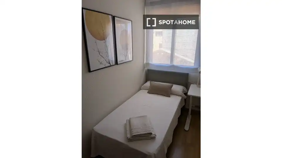 Habitación 63 m², Zaragoza