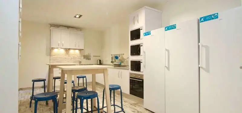Habitación 250 m², Granada