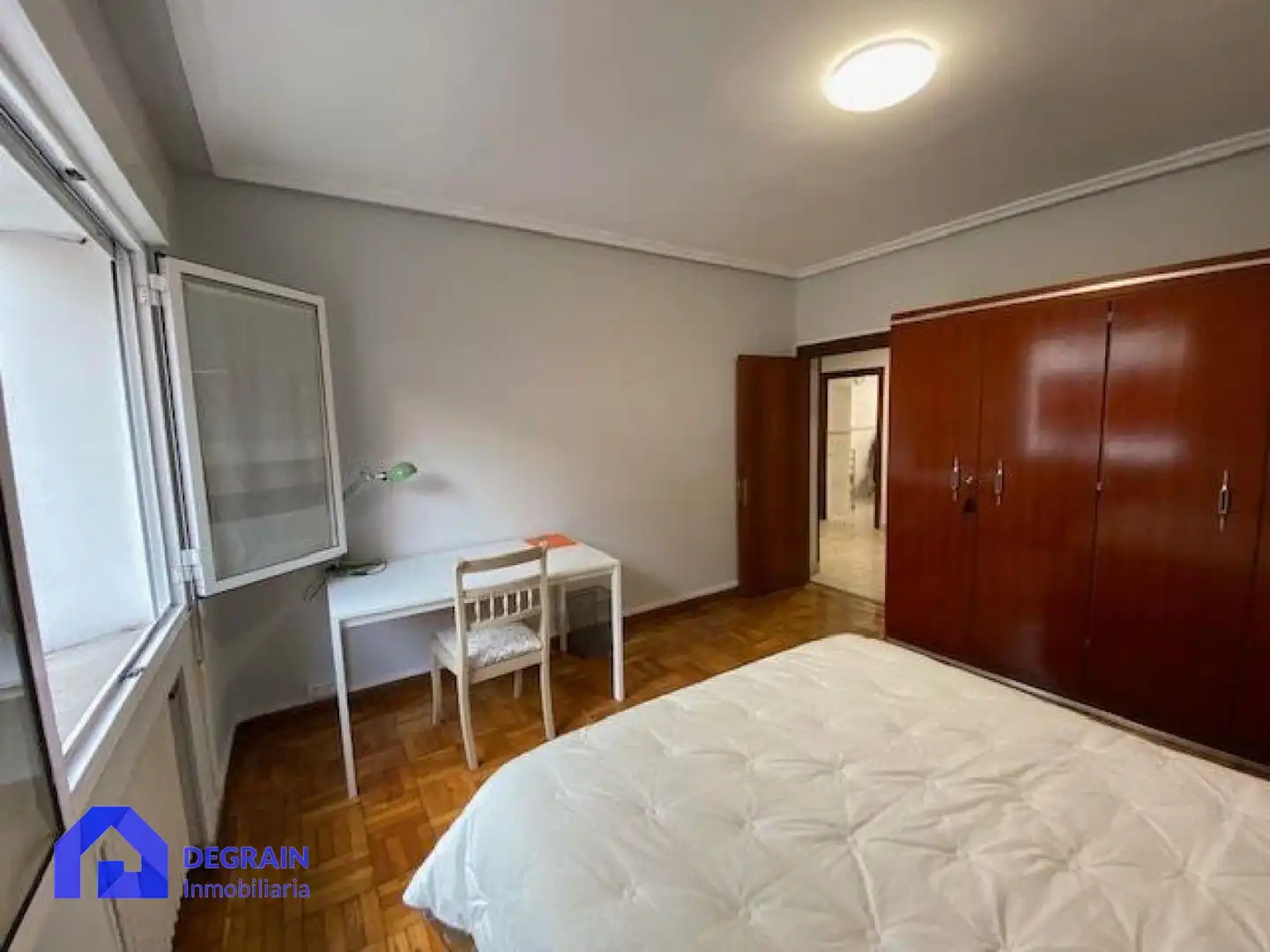 Piso de 81 m² en Oviedo