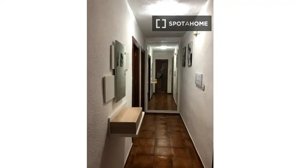Habitación 86 m², Granada