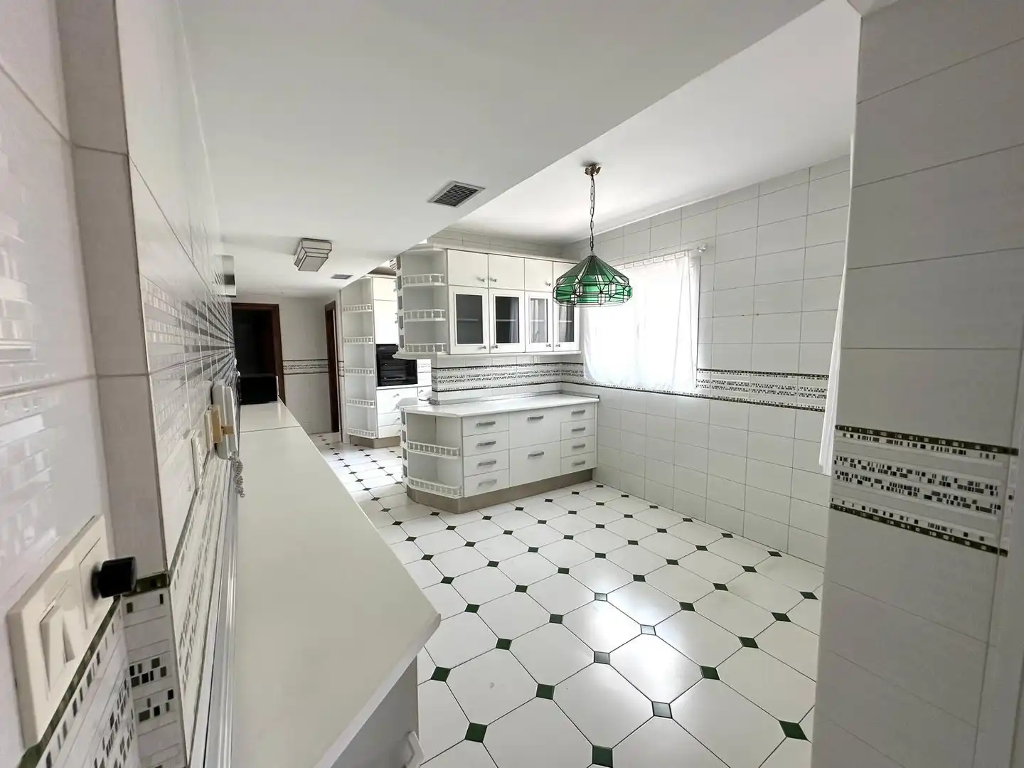 Piso de 200 m² en Granada