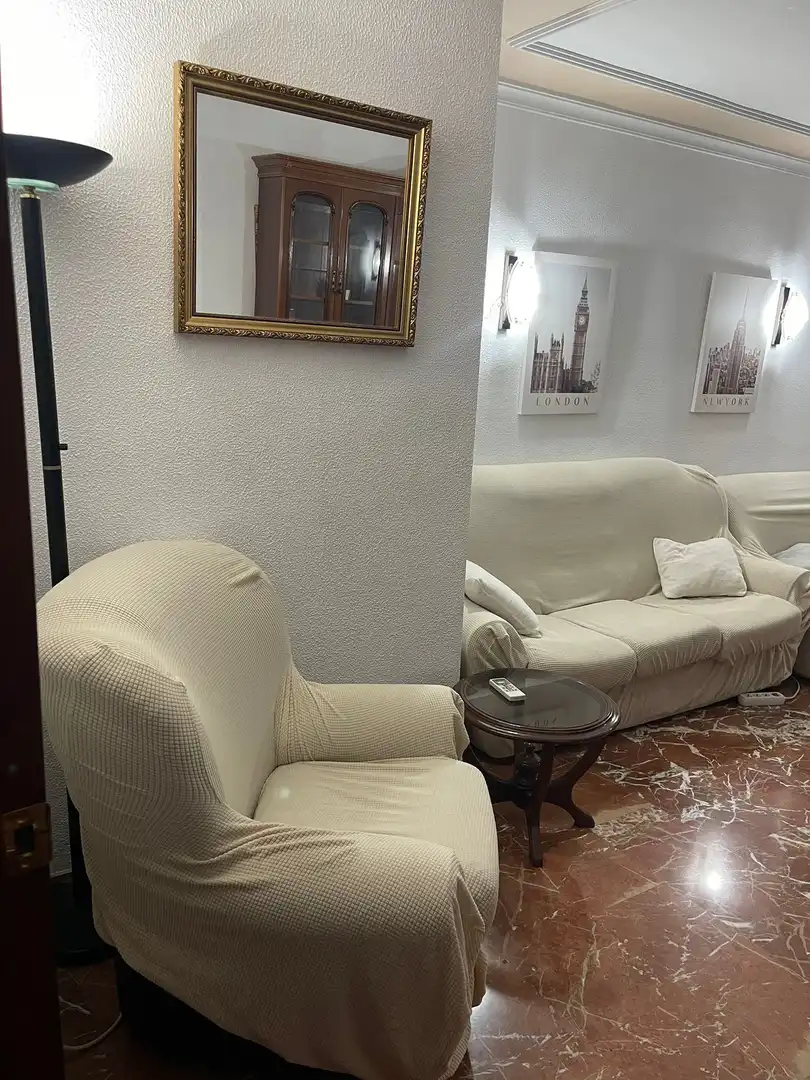 Habitación 90 m², Sevilla