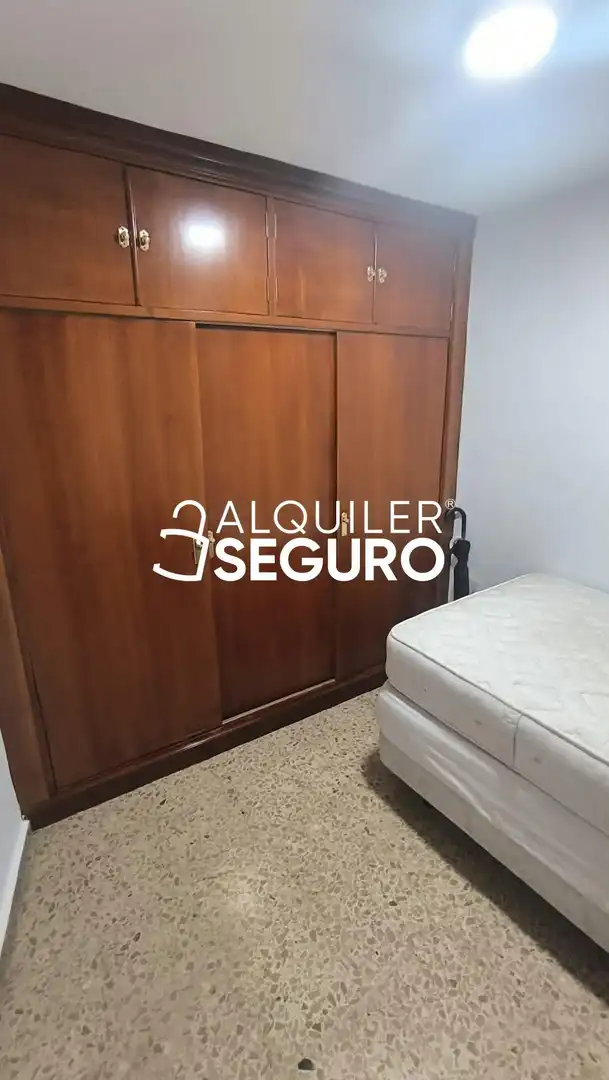 Piso de 75 m² en Sevilla