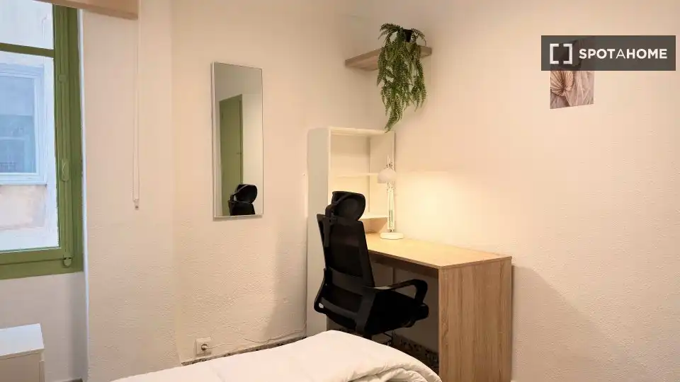 Habitación 100 m², Valencia