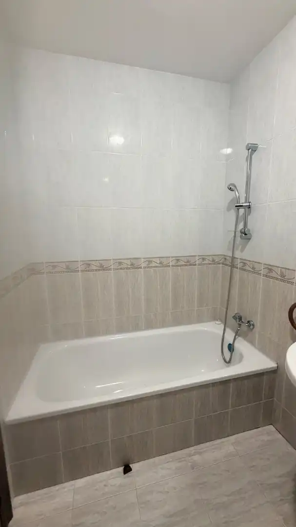 Appartement 102 m² à Ares