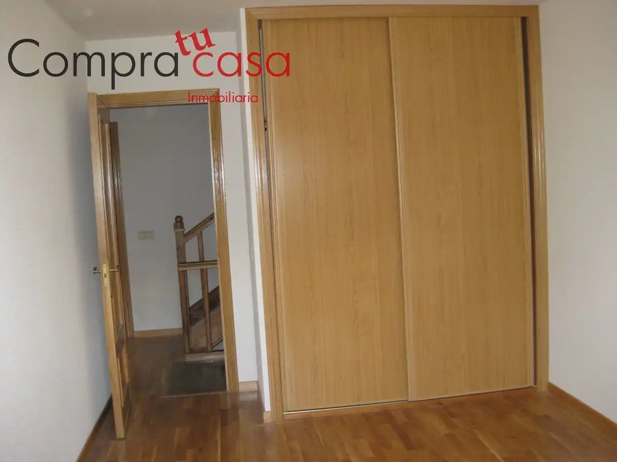 Casa de 210 m² en Revenga