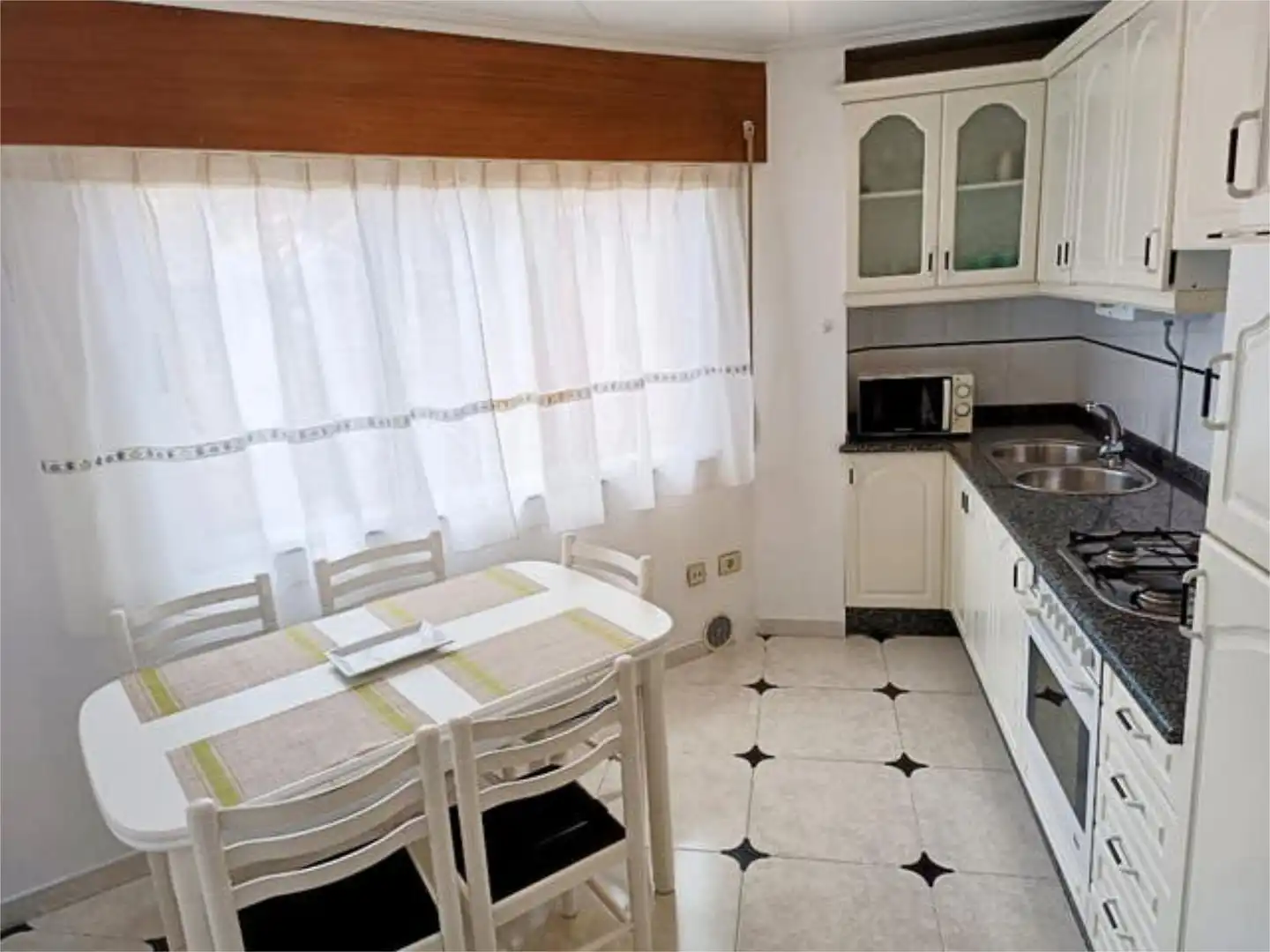 Piso de 100 m² en Camariñas