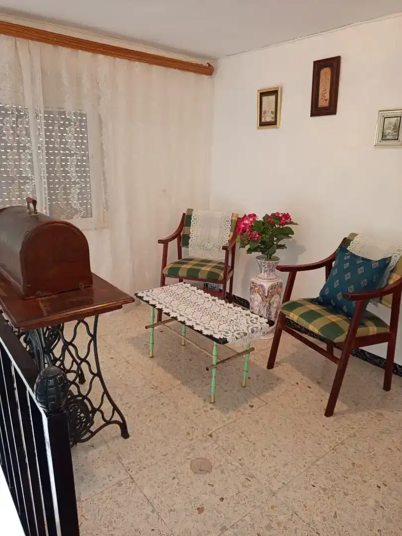 Casa de 100 m² en Begíjar