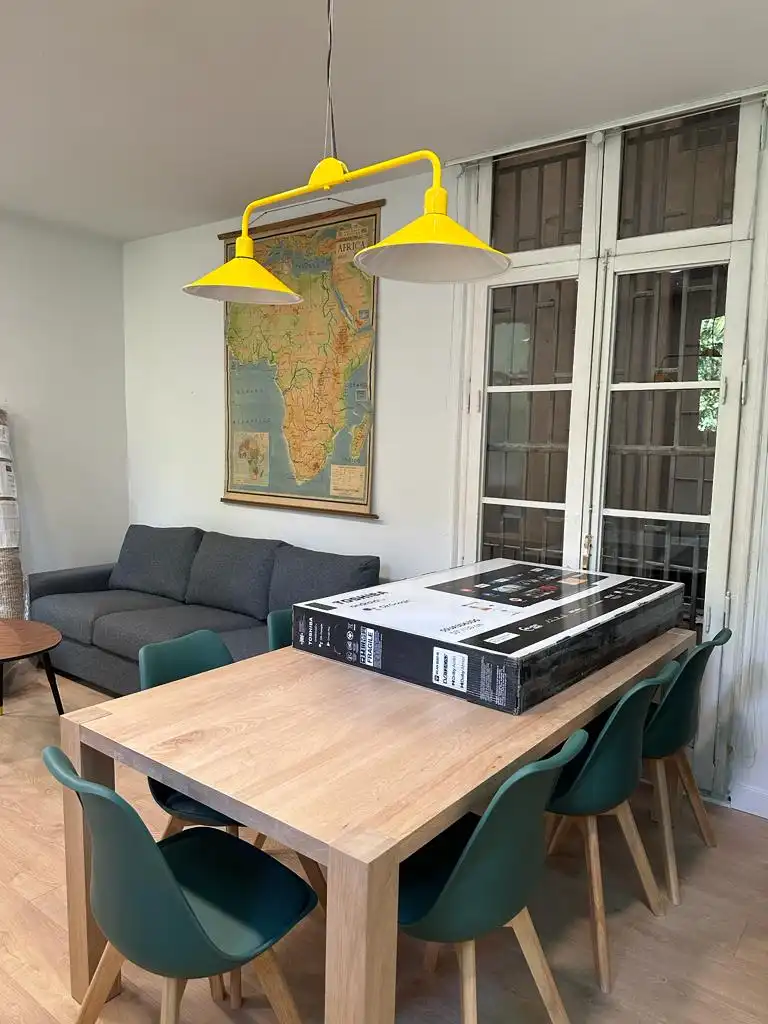 Habitación 200 m², Lérida