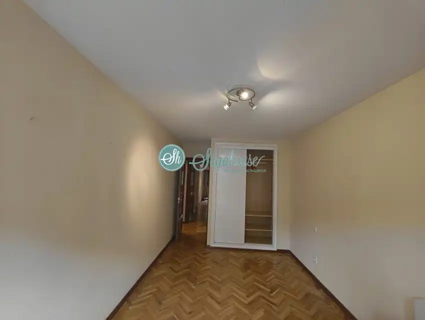 Piso de 129 m² en Segovia