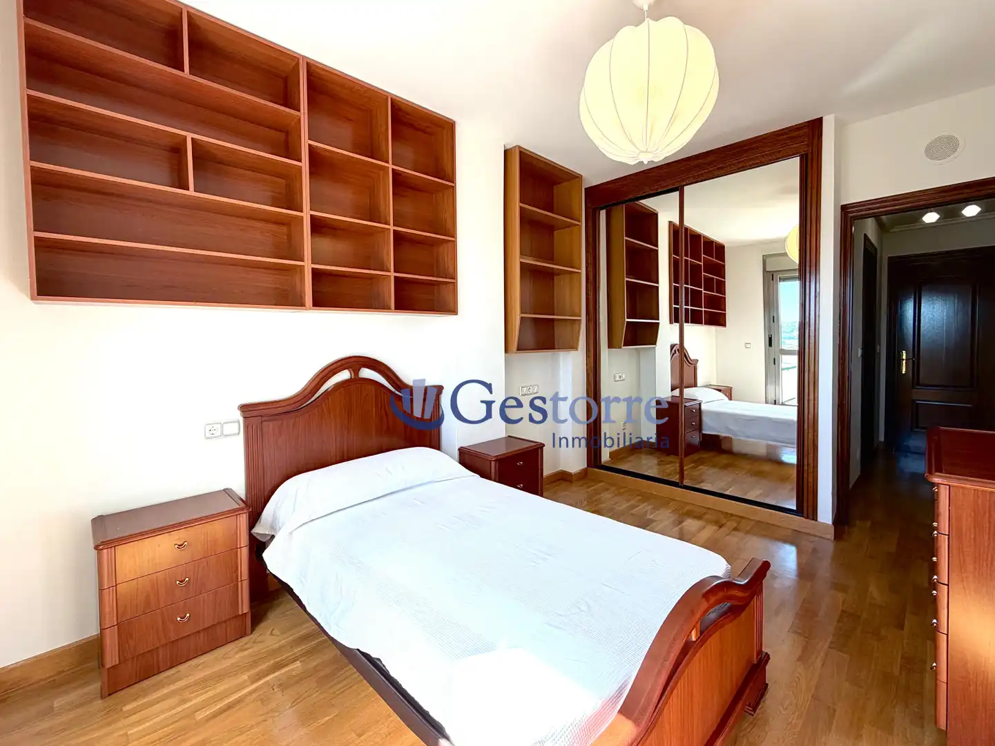 Pis de 77 m² a Oviedo