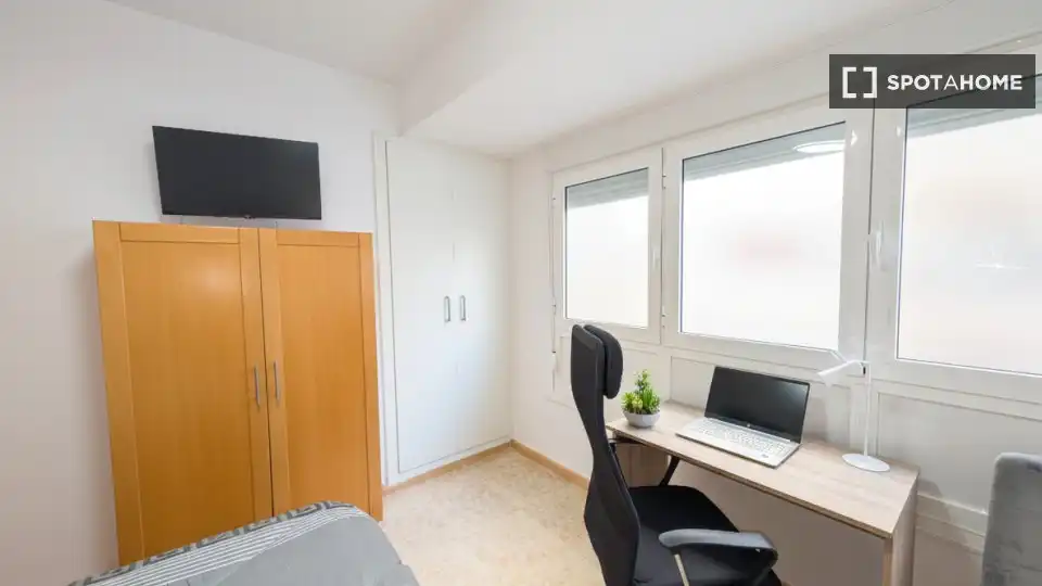Habitación 77 m², Alicante